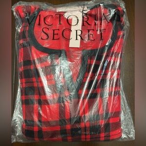 NWT Victoria’s Secret red/black, buffalo plaid, thermal pajama set size XL.L